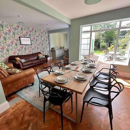 Spacious Semi-Detached Southsea House, Free Parking On Drive Portsmouth Luaran gambar