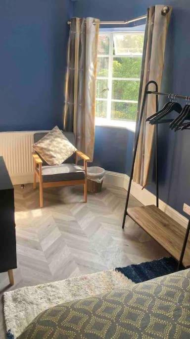 Spacious Semi-Detached Southsea House, Free Parking On Drive Portsmouth Luaran gambar