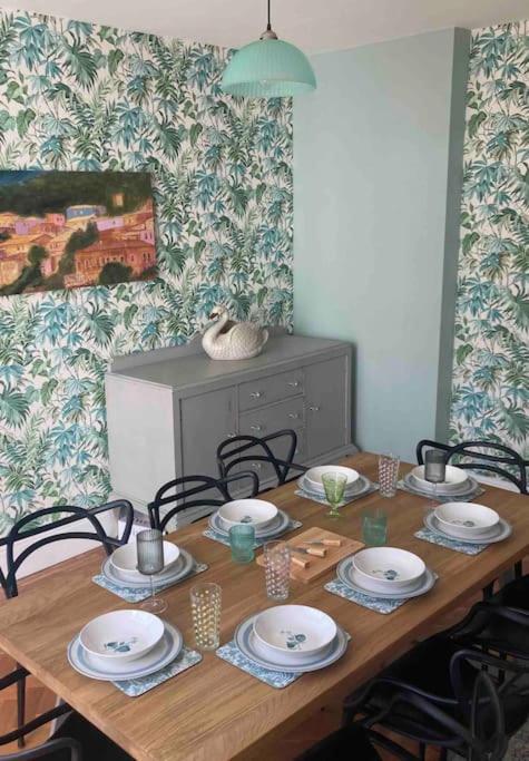 Spacious Semi-Detached Southsea House, Free Parking On Drive Portsmouth Luaran gambar